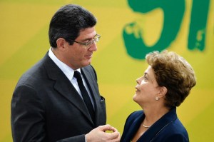 WO-AV607_BRECON_M_20150227170010