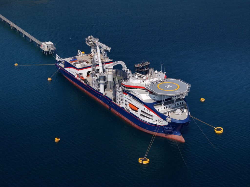 Prysmian’s Monna Lisa picks up its first cable for largest US offshore